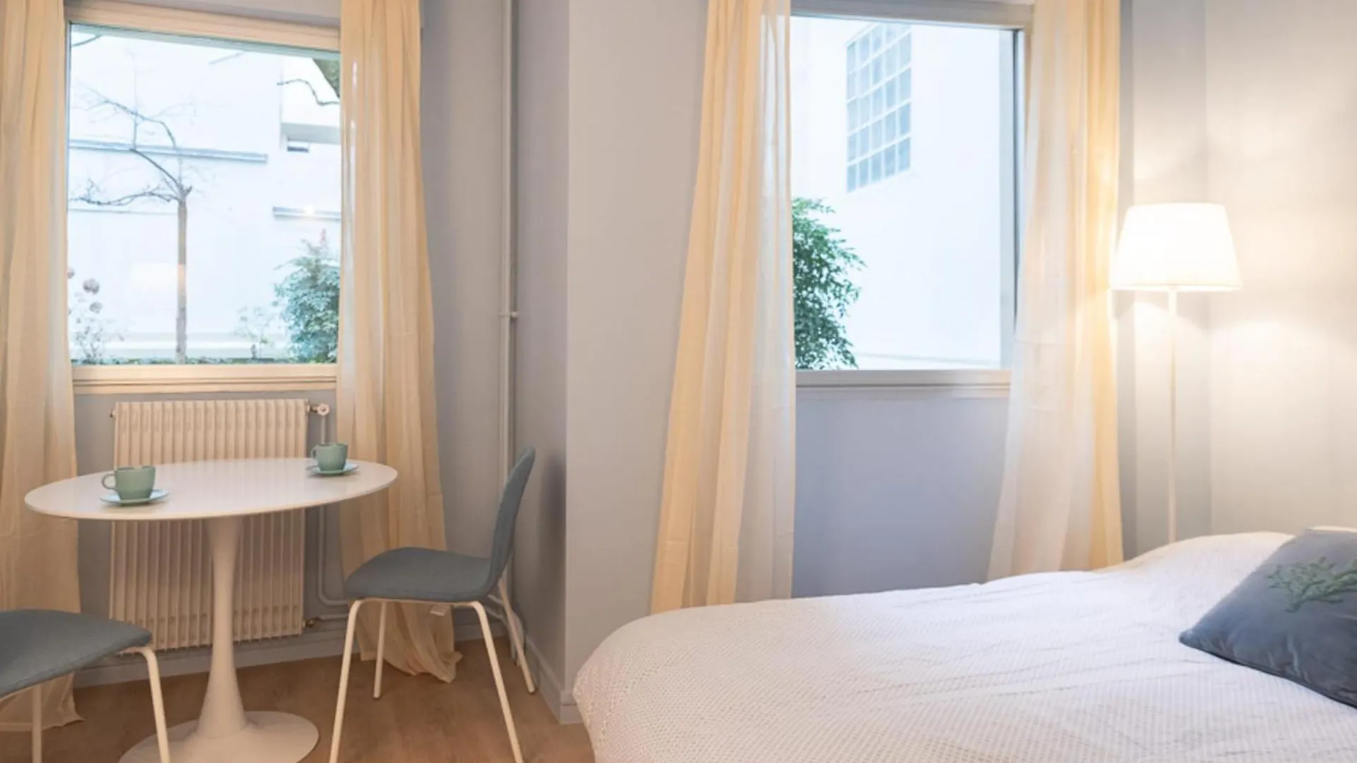 Quiet Radiant Studio Overlooking The Garden Apartment Paris